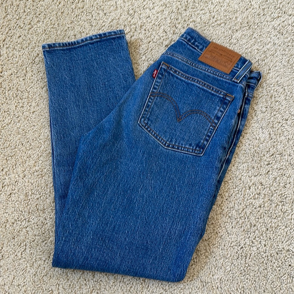 Levi’s Wedgie Straight Leg Blue Jeans Size 26